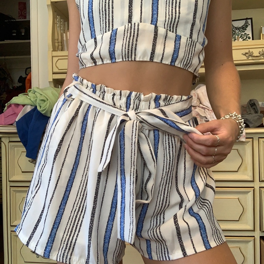 Matching set - Picture 3 of 4